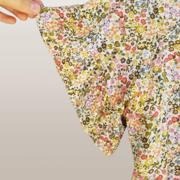 LOFT Tops - LOFT Floral Dress Shirt Multicolor Floral Short Sleeve Blouse W/ Ruffle Sleeves